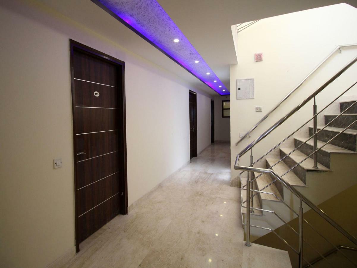 Airport Hotel Hsp Nuova Delhi Esterno foto